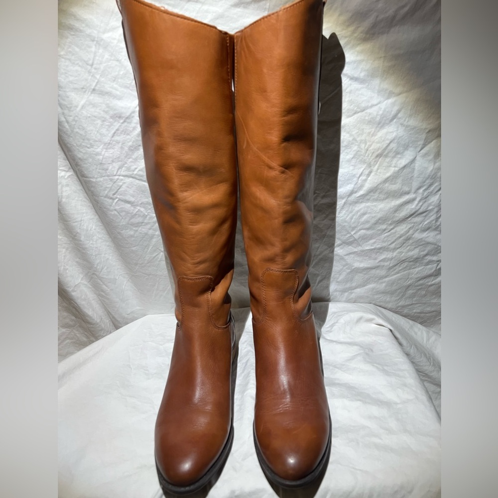 Penny leather ridding boots. Brand new, no original box .